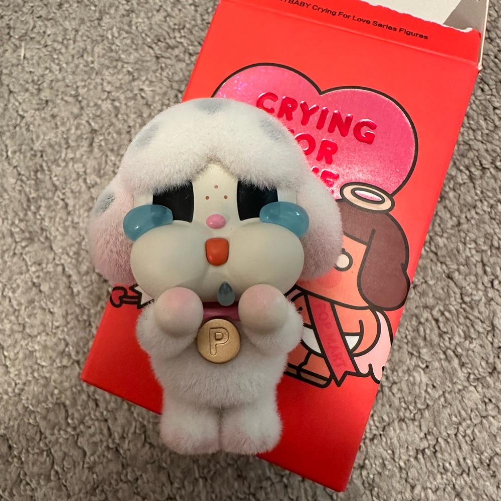 Crybaby Crying for Love Puppy Love Figure - Picture 4 of 5